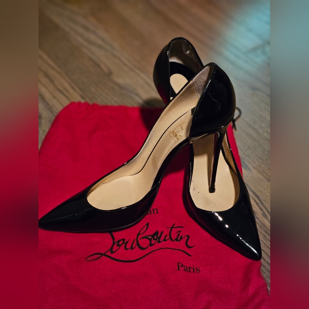 Christian Louboutin Iriza Patent Leather 120.65mm (4.75") Heel-Black Sz: 42 (12)